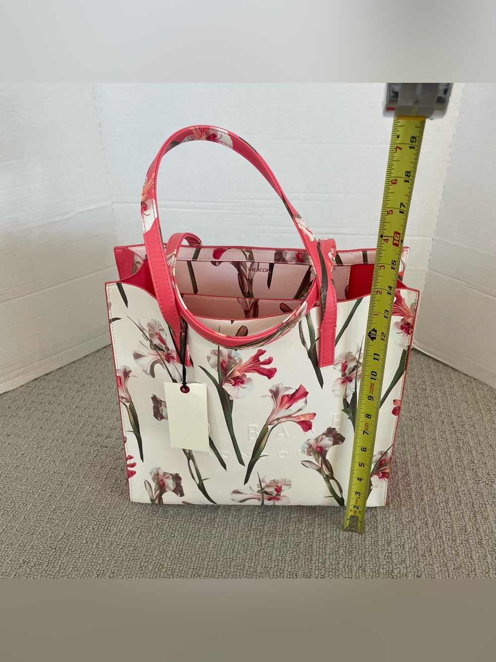 Ted Baker’s floral large tote - Picture 7 of 7